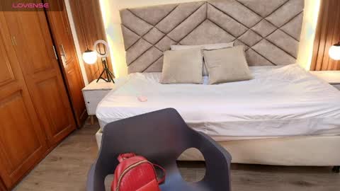 Raquel online show from 03/31/26, 12:16