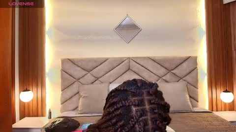 Raquel online show from 04/24/26, 12:18