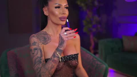 Raquelle online show from 12/29/24, 10:14