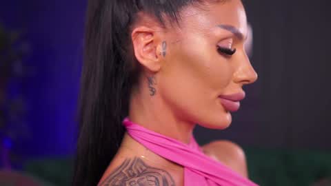 Raquelle online show from 01/08/25, 09:55