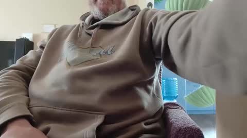 rarvet online show from 10/26/25, 12:05