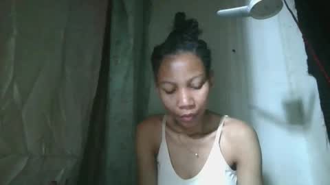 Snapshot of rasoanetteee chatting on 09/24/25, 03:59 rasoanetteee online show from 09/24/25, 03:59