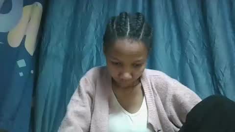 Snapshot of rasoanetteee chatting on 10/08/25, 03:37 rasoanetteee online show from 10/08/25, 03:37