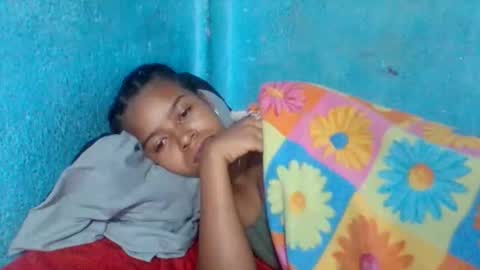 Snapshot of rasoelysca chatting on 12/16/25, 02:38 rasoelysca online show from 12/16/25, 02:38