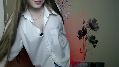 Snapshot of raspberry0101 chatting on 12/06/24, 10:52 raspberry0101 online show from 12/06/24, 10:52