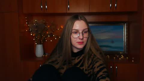 Snapshot of raspberry0101 chatting on 12/13/24, 06:27 raspberry0101 online show from 12/13/24, 06:27