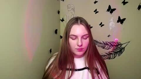 Snapshot of raspberry0101 chatting on 12/14/24, 05:25 raspberry0101 online show from 12/14/24, 05:25