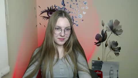 Snapshot of raspberry0101 chatting on 12/17/24, 09:49 raspberry0101 online show from 12/17/24, 09:49