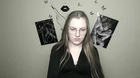 Snapshot of raspberry0101 chatting on 01/28/25, 07:32 raspberry0101 online show from 01/28/25, 07:32