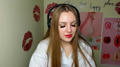 Snapshot of raspberry0101 chatting on 09/14/25, 07:40 raspberry0101 online show from 09/14/25, 07:40