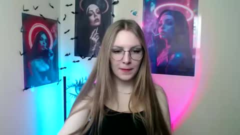 Snapshot of raspberry0101 chatting on 10/17/25, 07:11 raspberry0101 online show from 10/17/25, 07:11