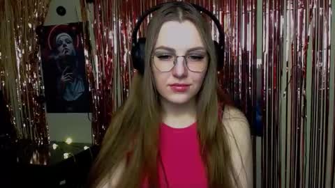 Snapshot of raspberry0101 chatting on 11/29/25, 08:06 raspberry0101 online show from 11/29/25, 08:06