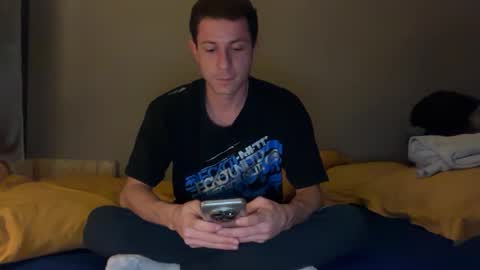 Snapshot of ratata9769 chatting on 11/15/25, 10:37 ratata9769 online show from 11/15/25, 10:37