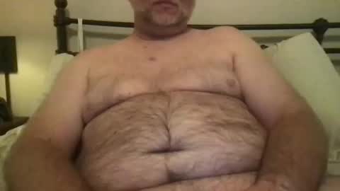 Snapshot of rattoy19 chatting on 10/15/25, 04:01 Rattoy online show from 10/15/25, 04:01