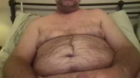 Snapshot of rattoy19 chatting on 10/17/25, 04:04 Rattoy online show from 10/17/25, 04:04