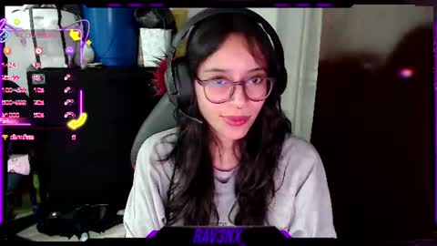 Snapshot of rav3nx_ chatting on 07/10/26, 12:15 online show from 07/10/26, 12:15