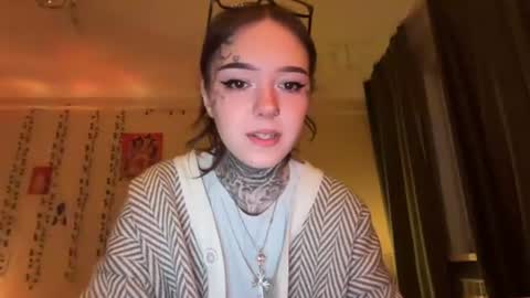 Snapshot of raven_armor chatting on 07/09/26, 06:12 raven_armor online show from 07/09/26, 06:12