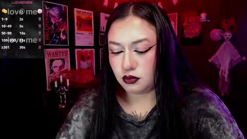 Snapshot of raven_darkk chatting on 10/07/25, 07:33 Raven online show from 10/07/25, 07:33