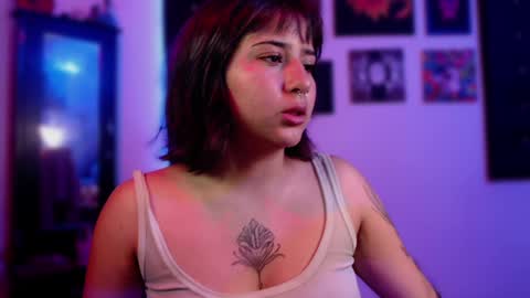 Snapshot of raven_gotic69 chatting on 01/29/25, 05:02 charlote rayen online show from 01/29/25, 05:02