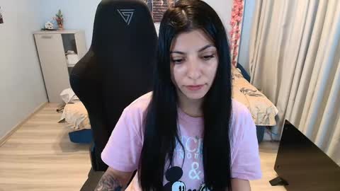 raven_haired_goddess online show from 04/27/26, 06:33