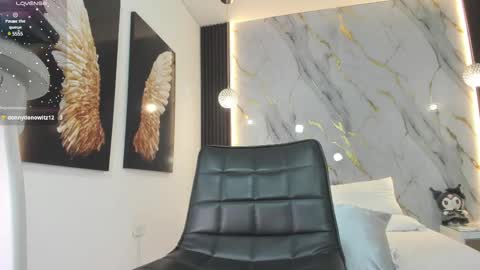 raven_li online show from 03/09/25, 07:34