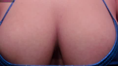 Snapshot of raven_reyes7 chatting on 06/04/26, 02:12 raven online show from 06/04/26, 02:12