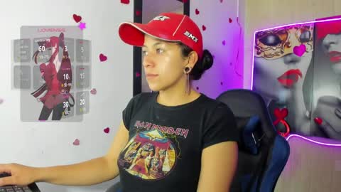 Snapshot of raven_rouge chatting on 05/12/26, 11:51 gata online show from 05/12/26, 11:51