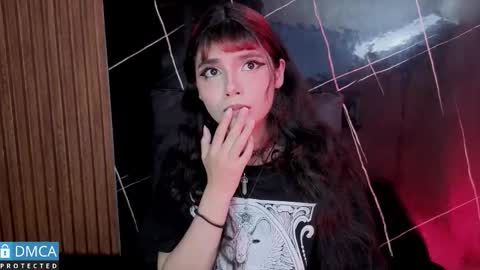 raven_rox_ online show from 11/29/25, 01:52