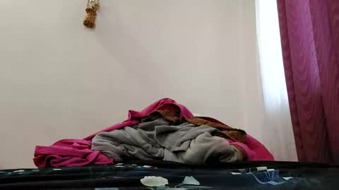 Snapshot of ravenbby chatting on 03/11/25, 08:41 ravenbby online show from 03/11/25, 08:41