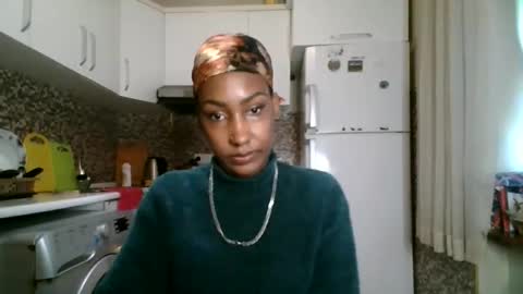 ravenbby online show from 04/21/26, 08:42