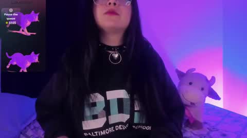 Raven  online show from 11/21/25, 02:32