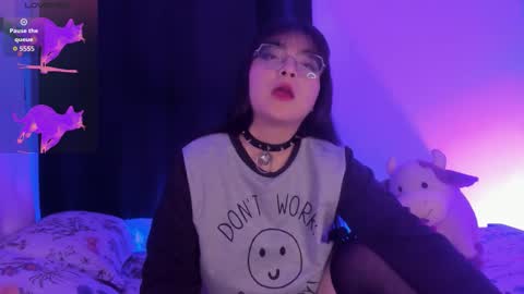 Raven  online show from 11/28/25, 04:48