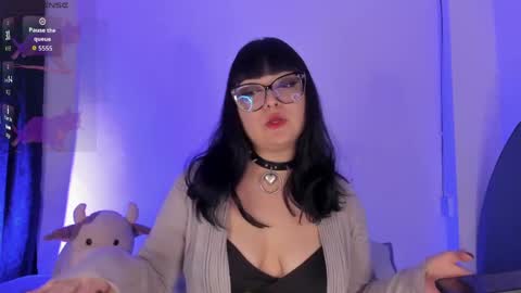 Raven  online show from 04/20/26, 03:42