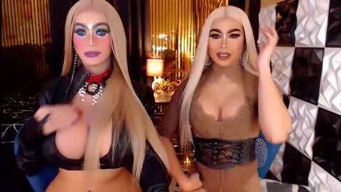 Snapshot of ravenmystiquex chatting on 05/16/26, 07:45 ravenmystiquex online show from 05/16/26, 07:45