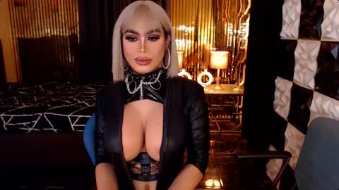 Snapshot of ravenmystiquex chatting on 05/28/26, 12:52 ravenmystiquex online show from 05/28/26, 12:52