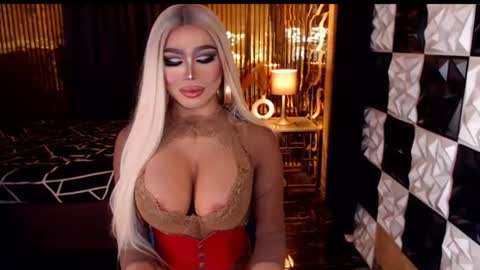 Snapshot of ravenmystiquex chatting on 06/21/26, 12:41 ravenmystiquex online show from 06/21/26, 12:41