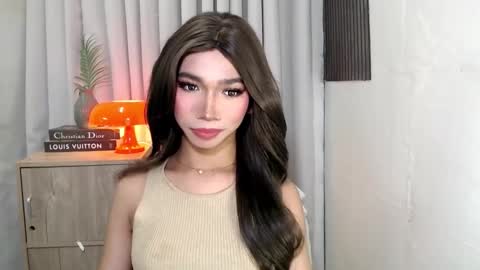 ravennaxx online show from 10/27/25, 06:01