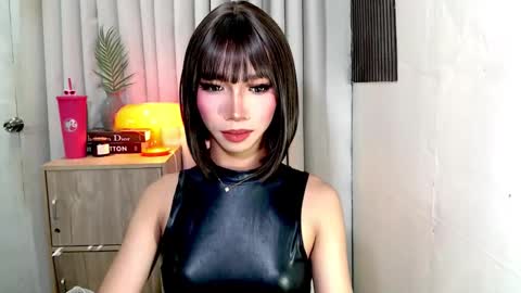 ravennaxx online show from 11/28/25, 03:58