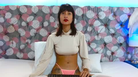 Snapshot of ravennocturne chatting on 01/03/25, 01:47 Helena Viktoria Volkov online show from 01/03/25, 01:47