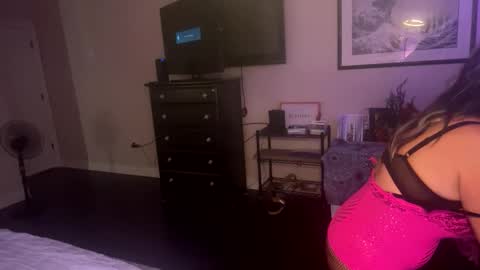 Snapshot of ravenoldschool11 chatting on 02/04/26, 03:56 Raven online show from 02/04/26, 03:56