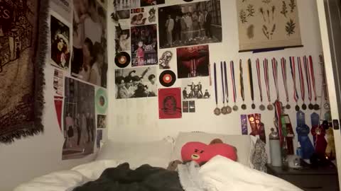 Snapshot of ravenoldschool11 chatting on 02/08/26, 07:23 Raven online show from 02/08/26, 07:23