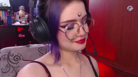 raventh_ online show from 10/28/25, 02:42