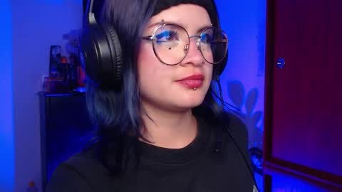 raventh_ online show from 12/21/25, 03:02