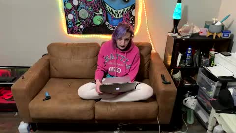 ravenxbeastie online show from 02/12/25, 09:42