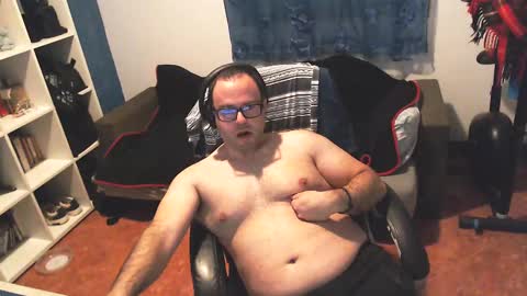 Snapshot of ravingr3d3 chatting on 02/19/25, 01:08 ravingr3d3 online show from 02/19/25, 01:08