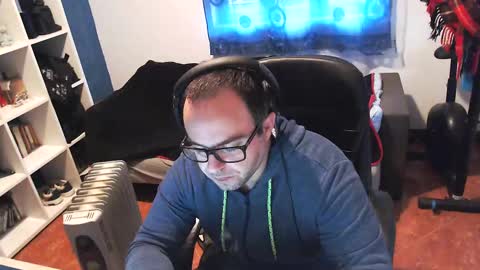 ravingr3d3 online show from 02/19/25, 09:06