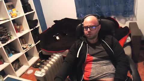 Snapshot of ravingr3d3 chatting on 02/21/25, 10:04 ravingr3d3 online show from 02/21/25, 10:04