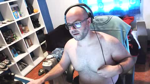 Snapshot of ravingr3d3 chatting on 02/24/25, 03:20 ravingr3d3 online show from 02/24/25, 03:20