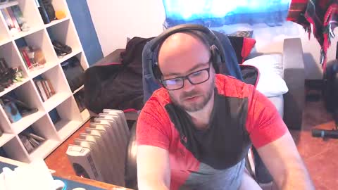 Snapshot of ravingr3d3 chatting on 03/06/25, 12:19 ravingr3d3 online show from 03/06/25, 12:19