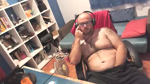 Snapshot of ravingr3d3 chatting on 09/16/25, 10:55 ravingr3d3 online show from 09/16/25, 10:55